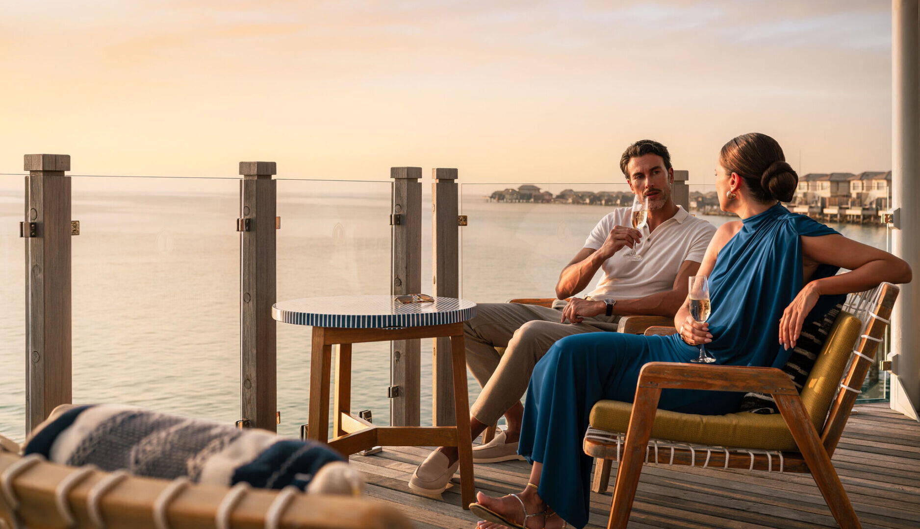 SUNSET BAR