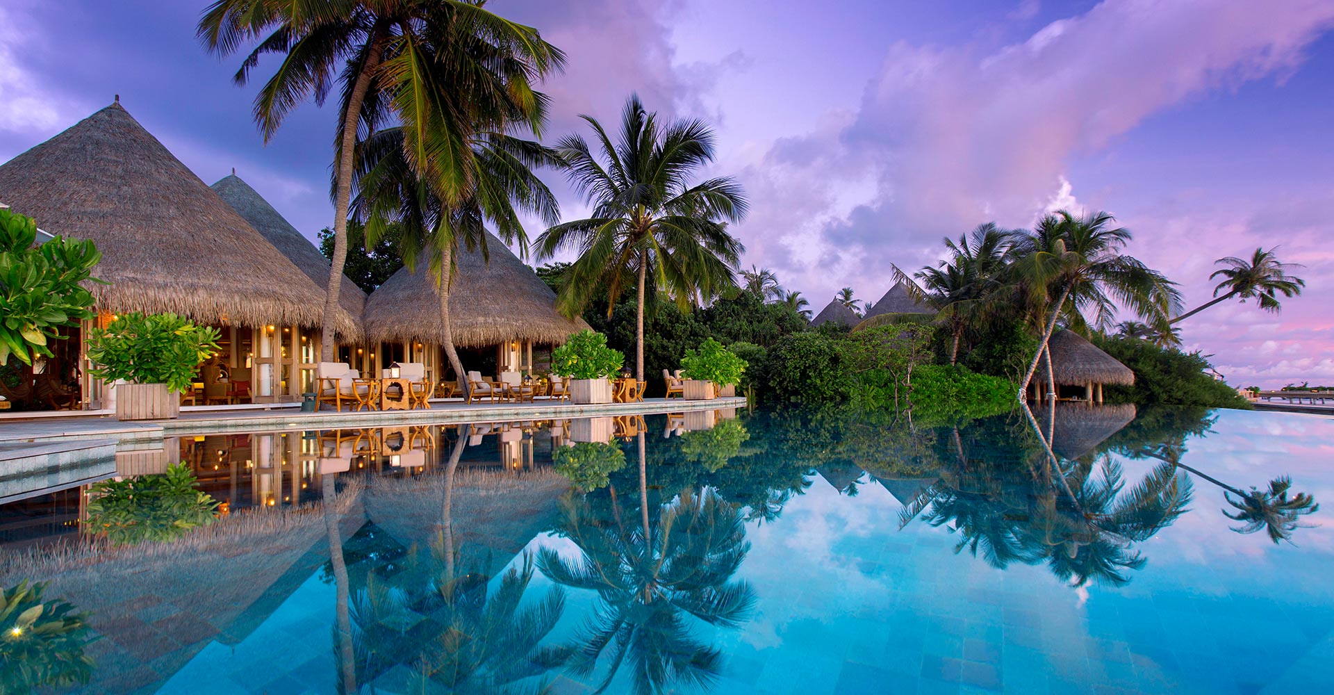 Compass Pool Bar